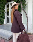 Short cashmere coat with warm lining, part of a set, polyester and viscose, image of elegant model.