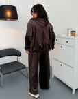 Velvet set with back embroidery, cotton and polyester, stylish and comfortable for everyday use.