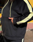 Hooded velvet set made from viscose, cotton and elastane, in cosy and stylish design, suitable for everyday wear.