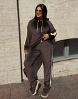 Hooded velvet set, made from viscose, cotton and elastane, soft and comfortable for wear.
