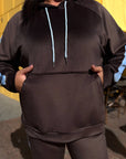 Hooded velvet set, composed of viscose, cotton and elastane, in soft and comfortable texture, for everyday wear.