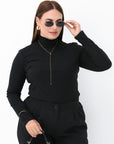 Soft white jumper with turtleneck made from cotton and viscose, with elastane for stretch, image of a model.