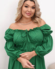 Vestido evasé confeccionado en tejido suave