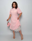 Vestido midi con delicado encaje
