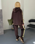 Hooded velvet set, made from viscose, cotton and elastane, in soft and comfortable texture.
