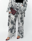 Printed set with a scarf  от polyester, viscose и elastan, със свеж дизайн и ярки цветове.