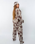 Printed set with a scarf  от polyester, viscose и elastan, модел с цветен дизайн и мека текстура.