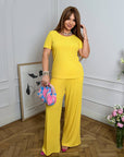Рипсен knitwearен комплект с polyester и spandex, изображение на елегантен и удобен модел.