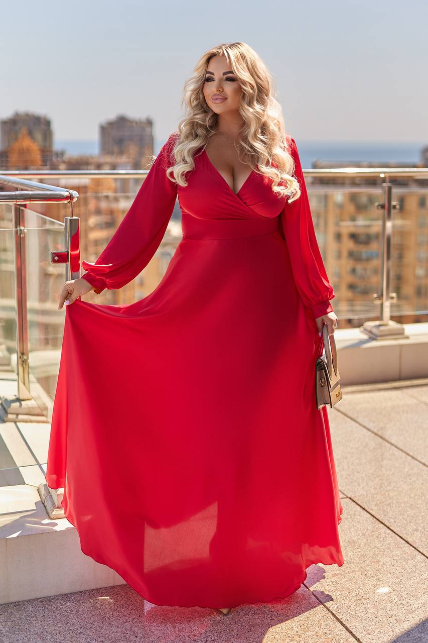 Long dress with neckline  - Twiggy Shop