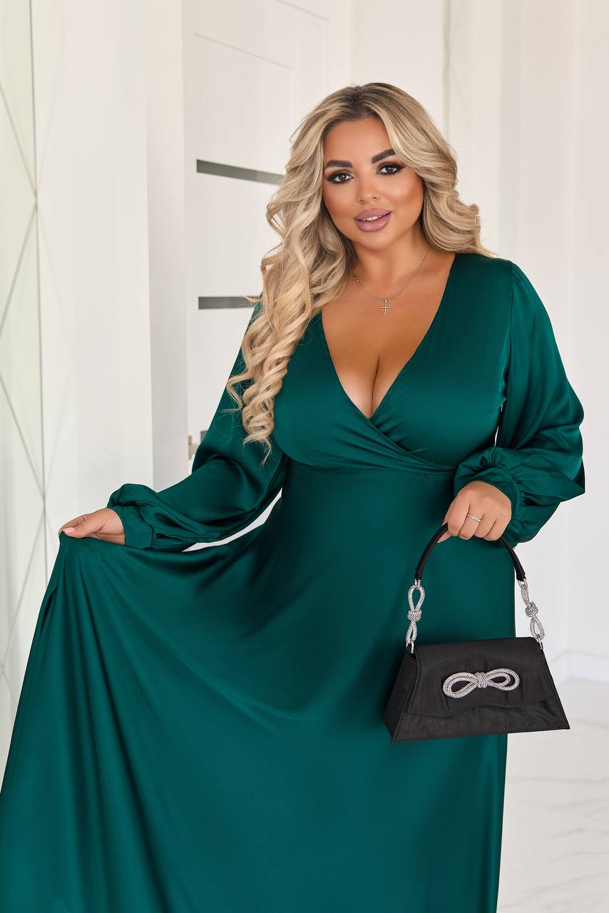 Long dress with neckline  - Twiggy Shop