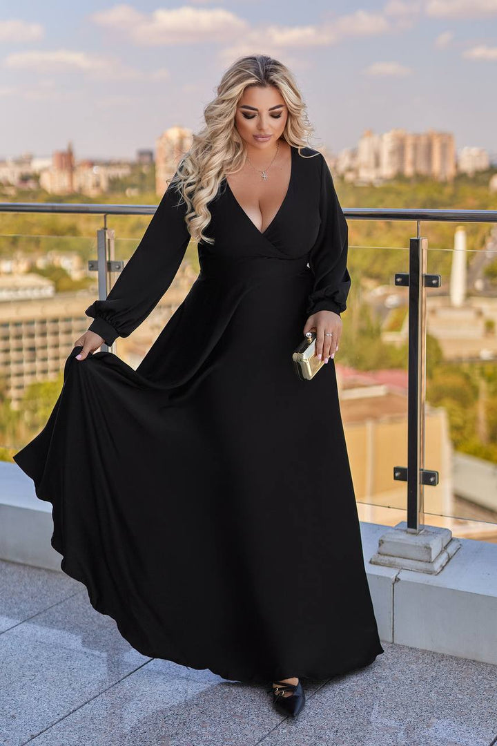 Long dress with neckline  - Twiggy Shop