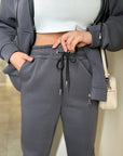 Warm sports set with a zipper