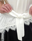 Conjunto con delicado encaje