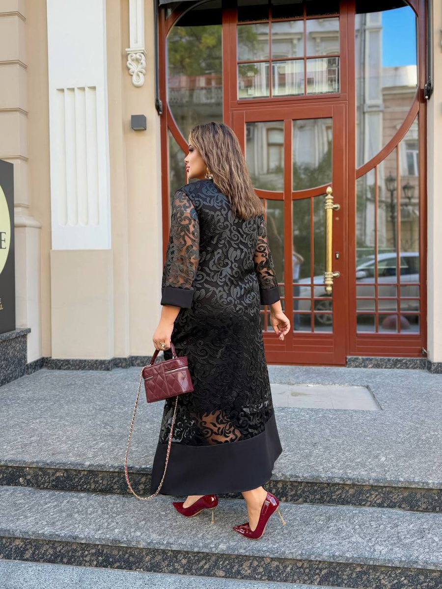 Straight-cut dress with embroidery  - Twiggy Shop