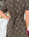 Rochie scurtă cu decolteu frumos