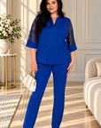 Elegant lace set in polyester, viscose and elastane, with an exquisite design and delicate lace embroidery.