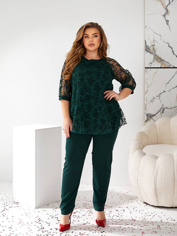 Blouse and pants set