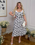 Vestido midi con cuello llamativo