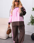 Casual set with bright accents , от viscose и cotton, съдържащ светли, уup toбни дрехи за ежедневна употреба.
