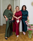 Satin set with a skirt , мек и луксозен satinен комплект с skirt, изработен от 97% polyester и 3% elastane.