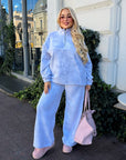 Fleece set with wide-leg trousers in polyester and elastane, comfortable and warm for every day.