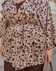 Kimono estampado con cinturón de satén