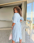 Цветна Knee-length floral dress  от viscose и polyester, подходяща за пролетни и летни поводи.
