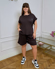 Knitwearен комплект с shorts от polyester, viscose и elastane, изображение на уup toбен и стиlinen  ансамбъл.