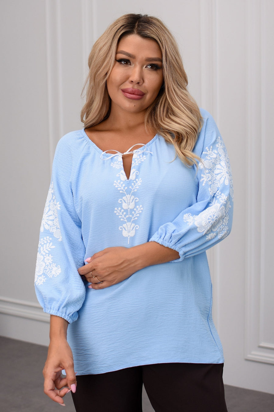 Blouse with ornaments  - Twiggy Shop