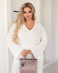 Структуриран knitwearен комплект с polyester и spandex, подходящ за ежедневен стил, изображение на модел с облеклото.