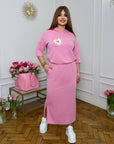 Knitwearен комплект с skirt, 97% polyester и 3% spandex, изображение на облеклото с комфортен дизайн.