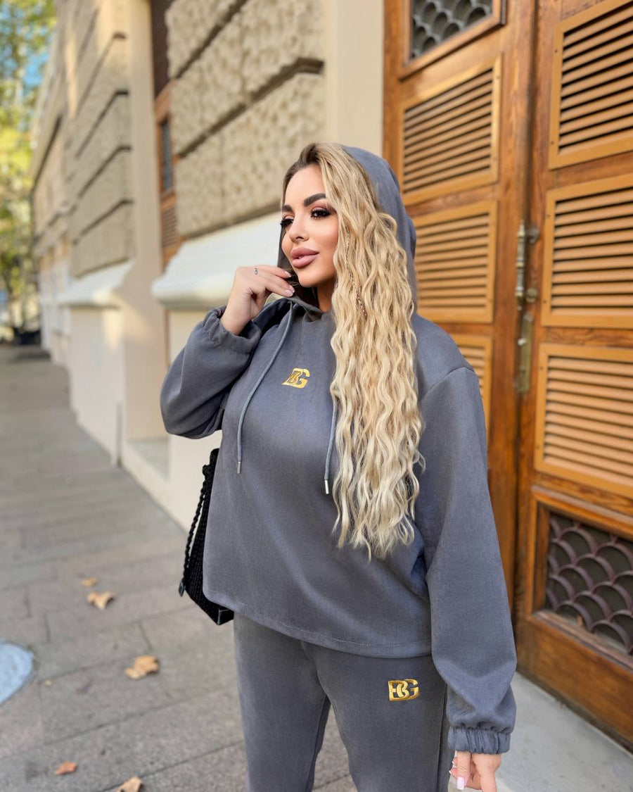 Velour set with embroidery  - Twiggy Shop