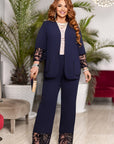 Комплект от blazer и pants с флок детайли, polyester, viscose и lycra, стиlinen  и комфортен дамски облекло.