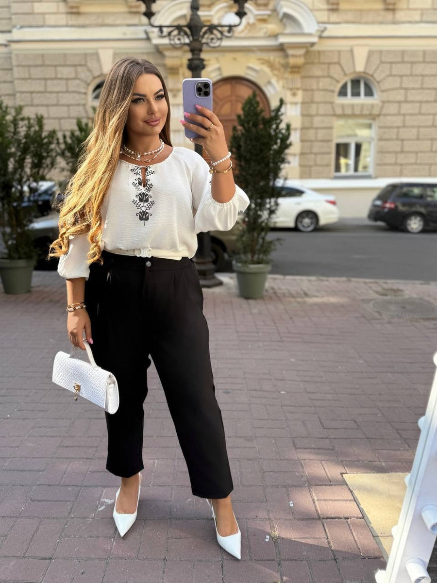 Blouse with ornaments  - Twiggy Shop