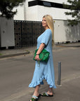 Loose-fit dress with ruffles