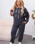 Knit set with checkered inserts , стиlinen  и уup toбен, от polyester и spandex, с моден дизайн и текстура.