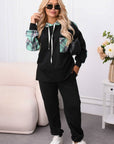 Knit set with checkered inserts , модел със стилни детайли, от polyester и spandex, подходящ за ежедневна носия.