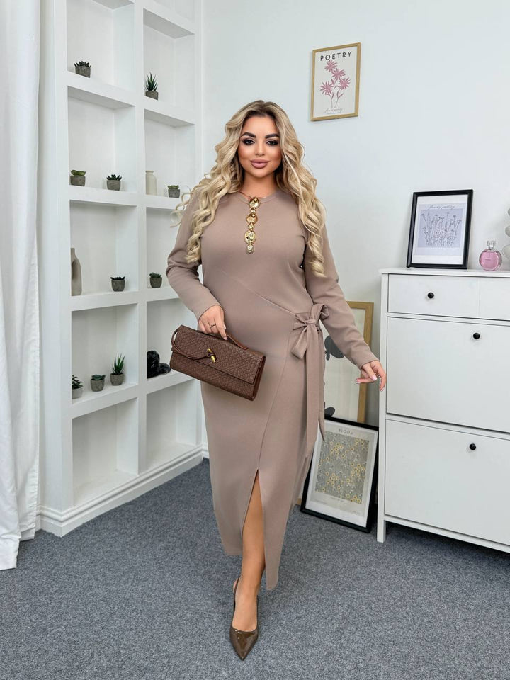 Midi dress with a slit  - Twiggy Shop