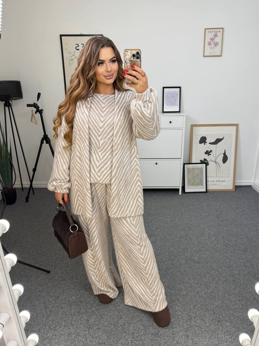 Velvet-textured pants  - Twiggy Shop