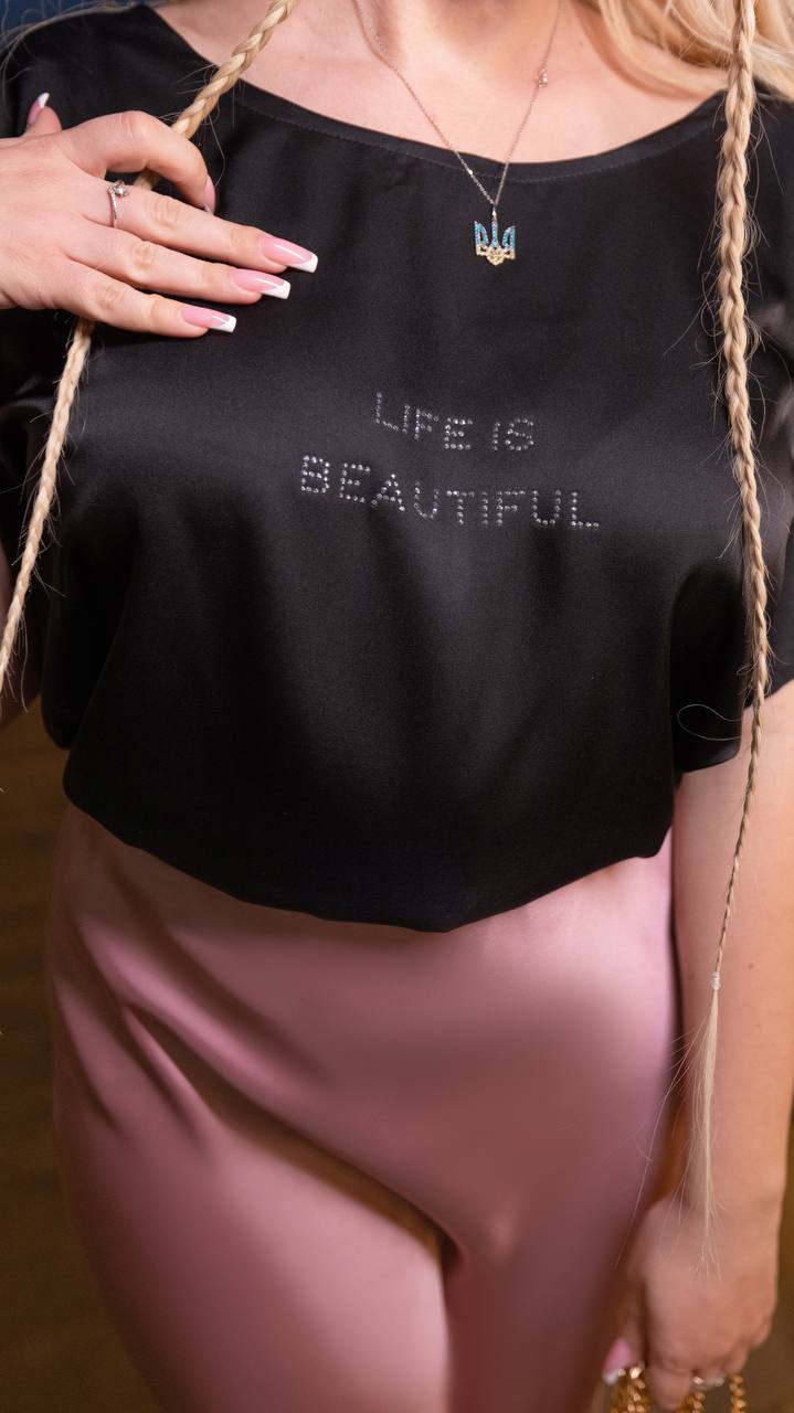 Silk blouse в Черно с Надпис – "Life is Beautiful"