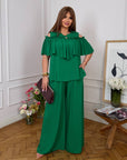 Комплект от памучна Fabric с волан, съдържащ 70% cotton и 30% polyester, изображение на продукт с елегантен дизайн.