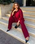 Loose-fitting set with rhinestones, polyester, viscose and lycra, model with decorative rhinestones, modern and stylish design.