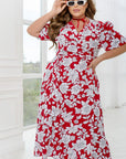 Стилна Floral wrap dress  от марка YR, изработена от polyester, lycra и nylon, показана на снимката.