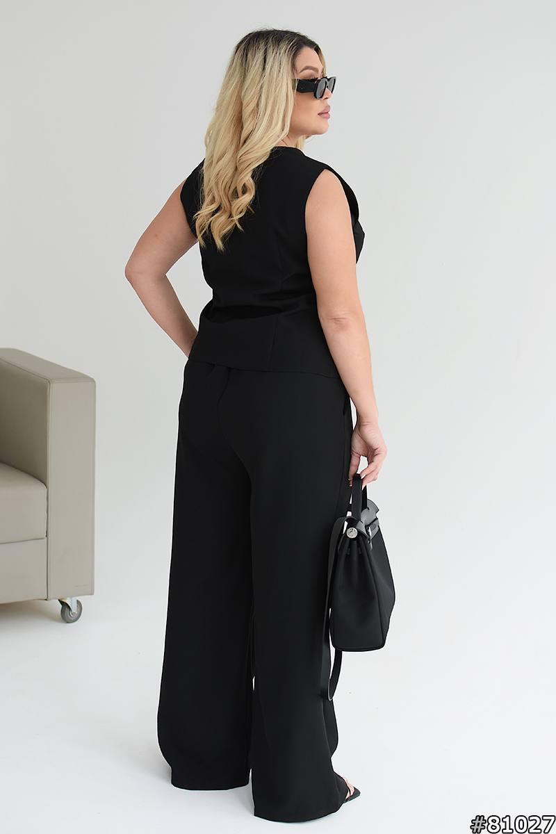 Two-piece set - vest and trousers