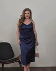 Elegant dress with straps