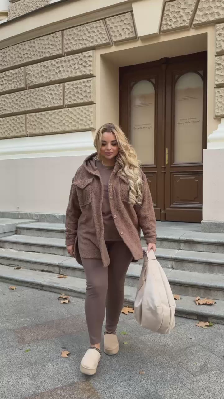 Karakul-Außenhemd mit Kapuze