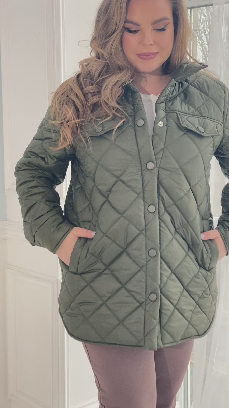 Krótka kurtka nylonowa