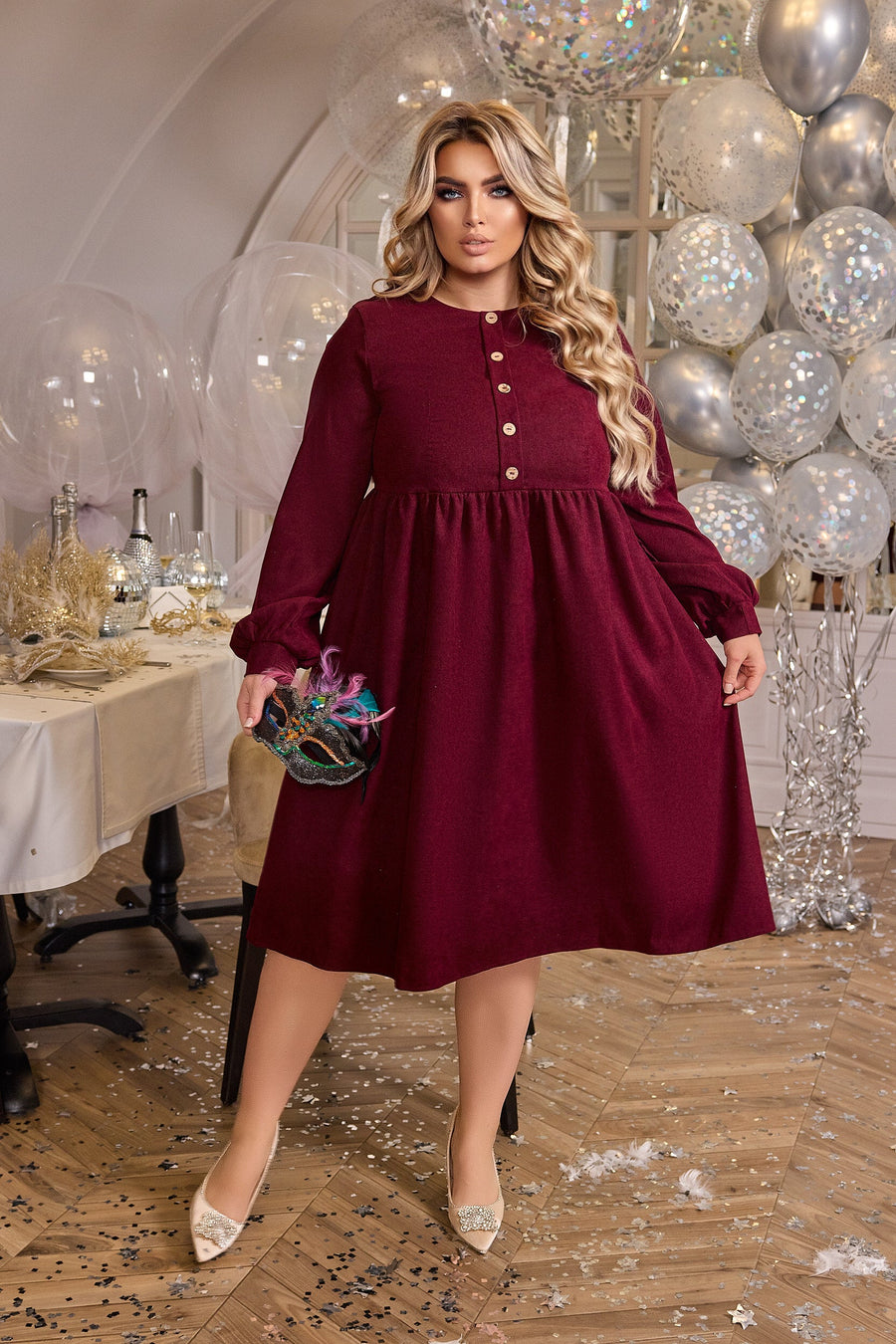 Dress made of velvet corduroy with buttons