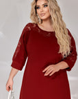 Loose-fitting dress with lace