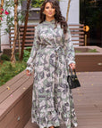Μακρύ φόρεμα με στάμπα σε φύλλα